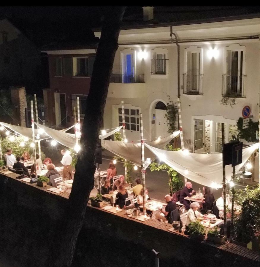 Sasaral Suites Чезена Экстерьер фото